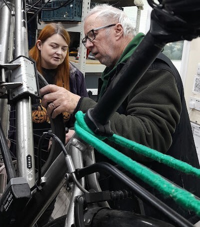 Bike Kitchen - T - squarer pic